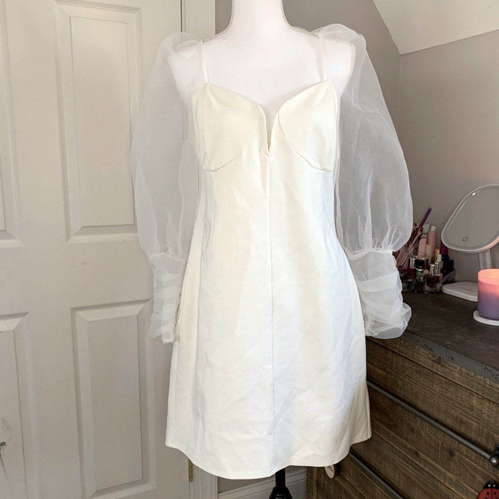NWT! TOPSHOP white dress with sheer long sleeves - Picture 3 of 14